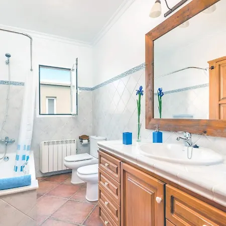 Maria Isabel By Villa *