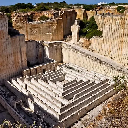 Villa Maria Isabel Cala Blanca (Menorca)