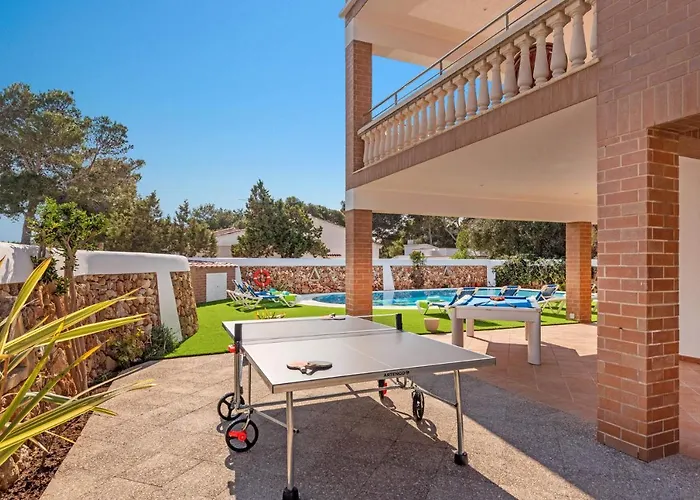 Maria Isabel Villa *